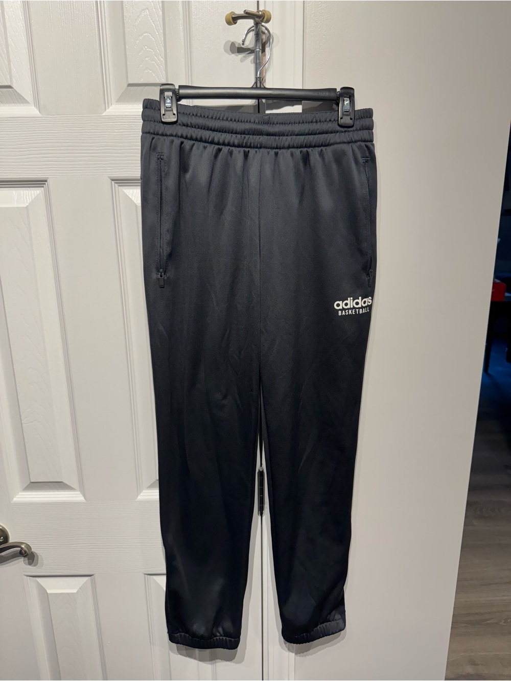 Adidas men’s gray basketball athletic pants.